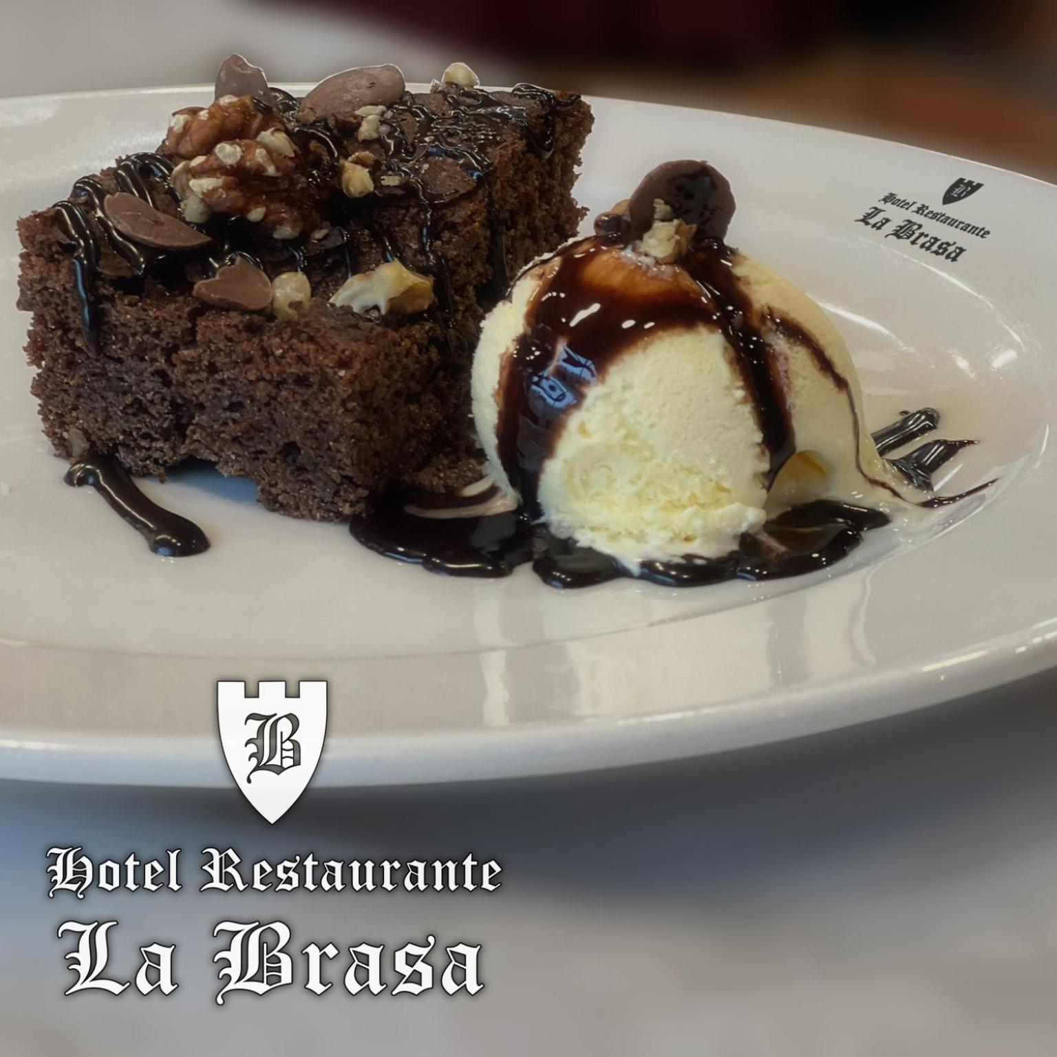 Hotel La Brasa Vélez de Benaudalla Buitenkant foto