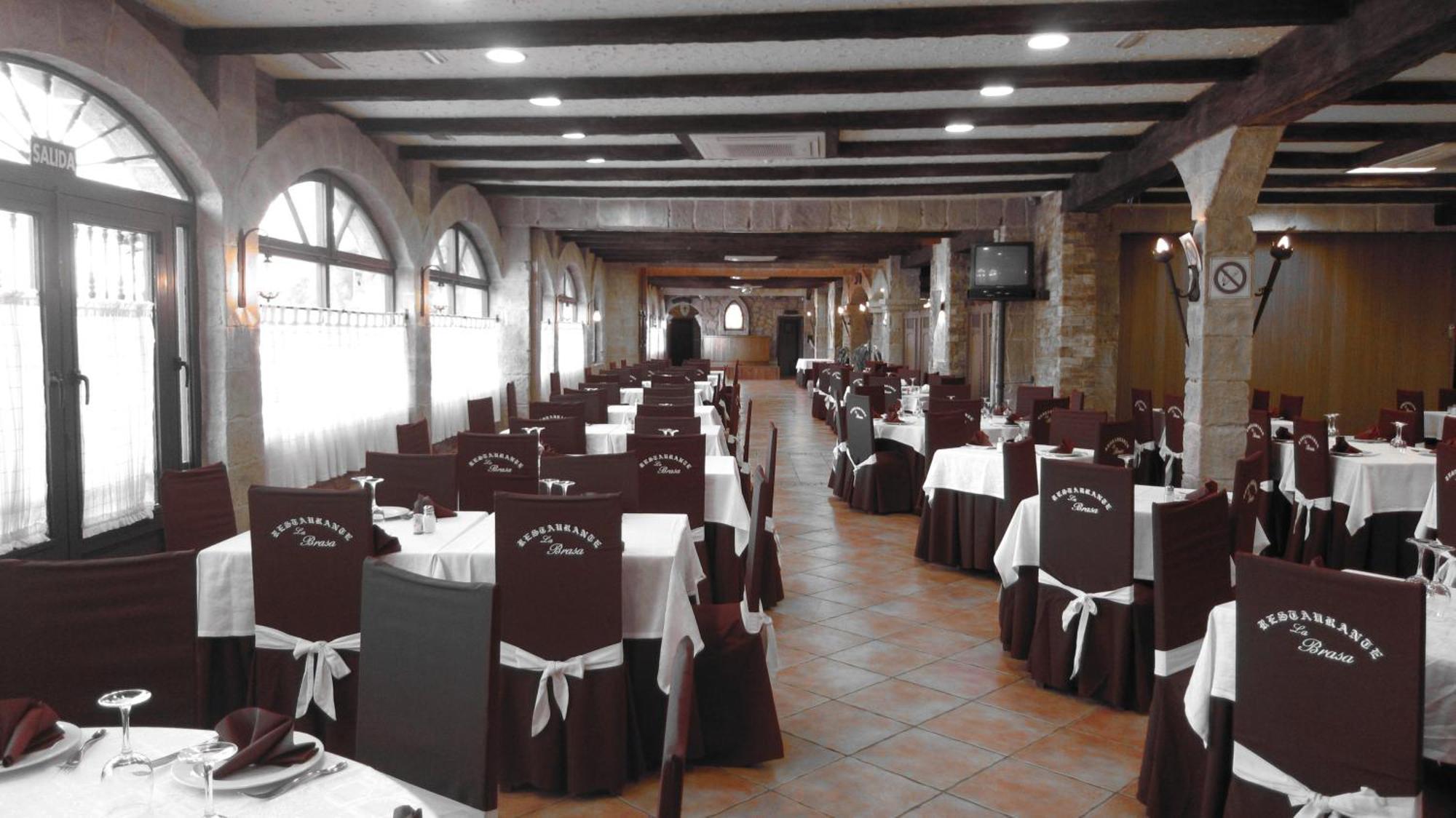 Hotel La Brasa Vélez de Benaudalla Buitenkant foto