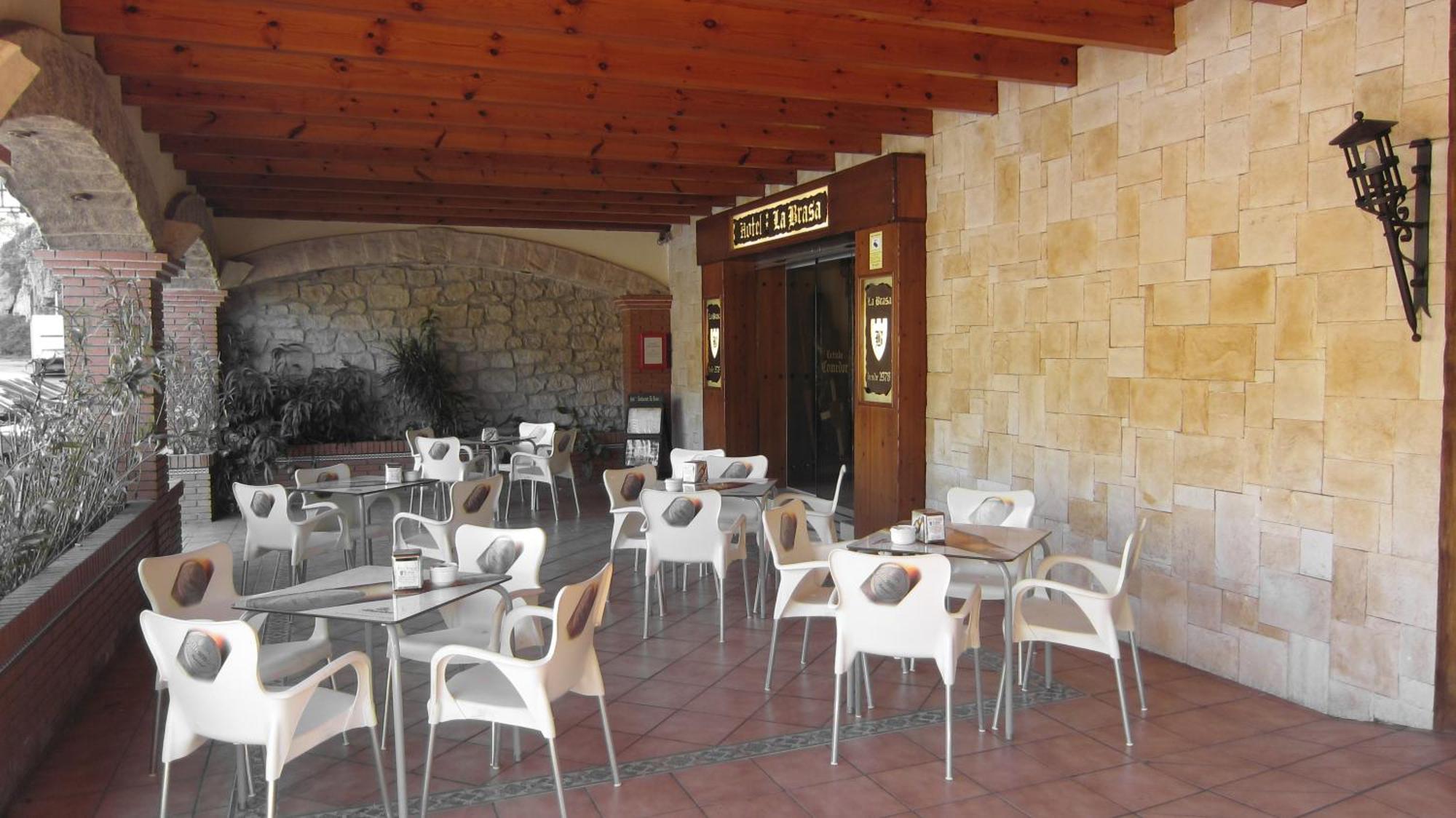 Hotel La Brasa Vélez de Benaudalla Buitenkant foto