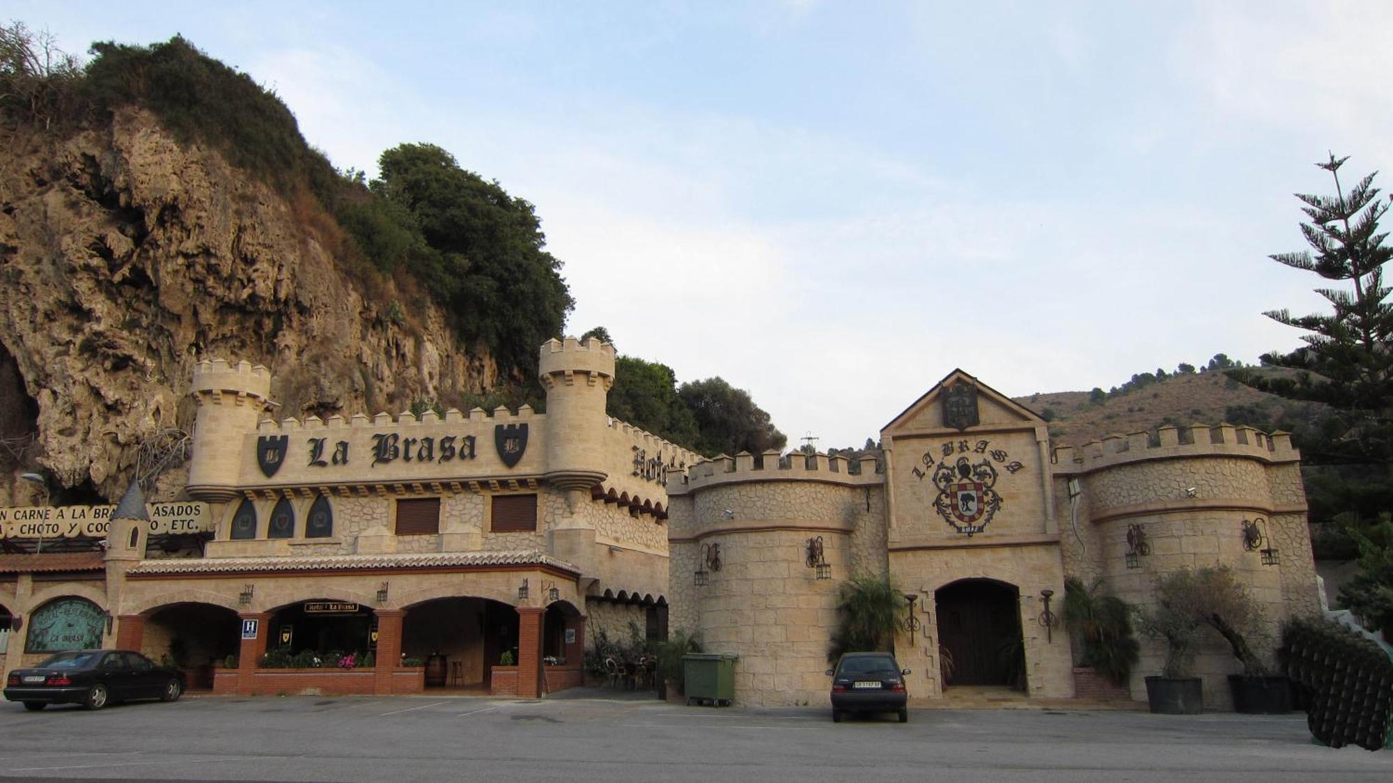 Hotel La Brasa Vélez de Benaudalla Buitenkant foto